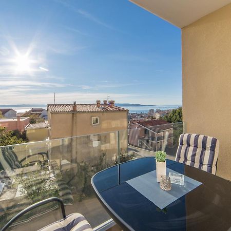 Apartments Crystal Makarska Habitación foto
