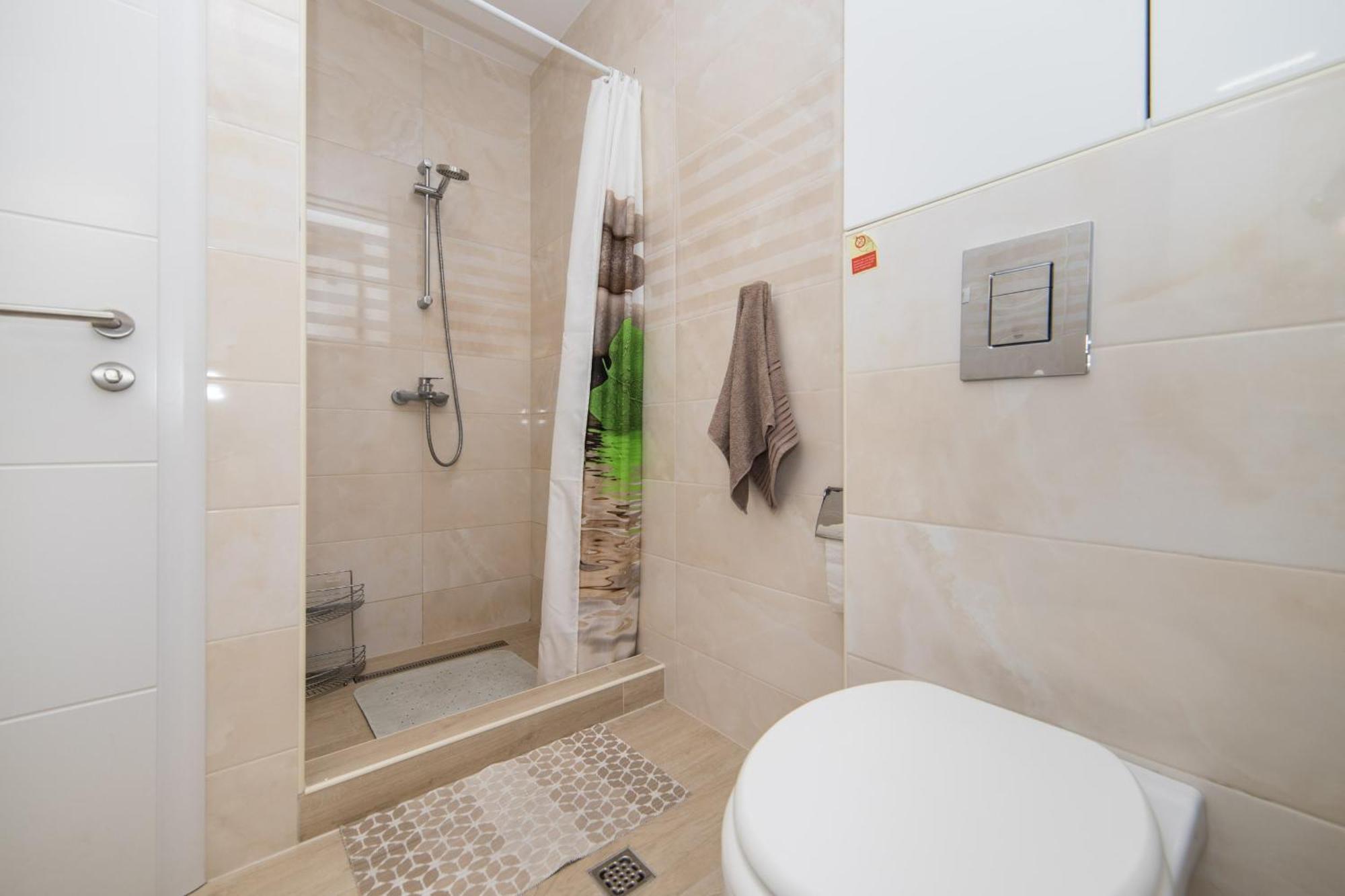 Apartments Crystal Makarska Habitación foto