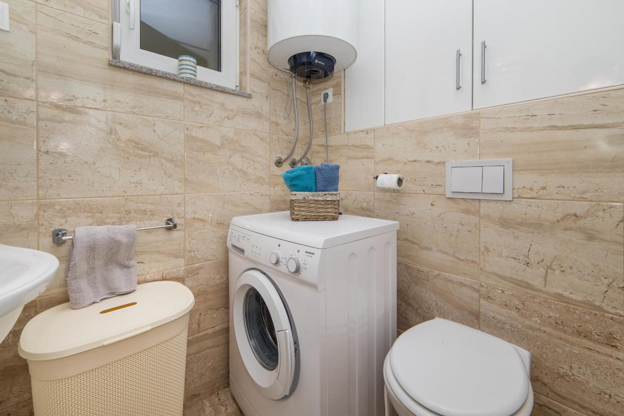 Apartments Crystal Makarska Habitación foto