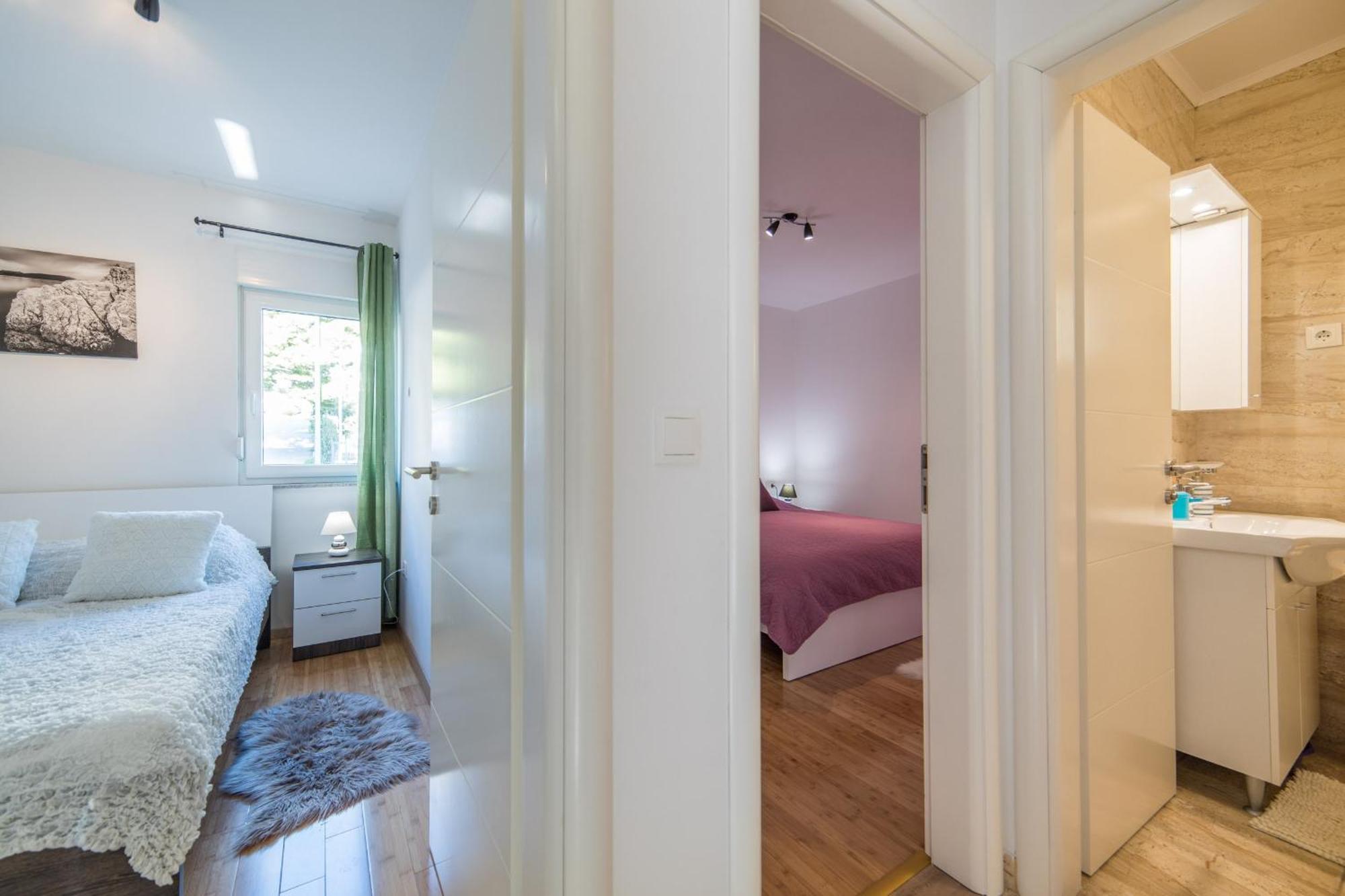 Apartments Crystal Makarska Habitación foto
