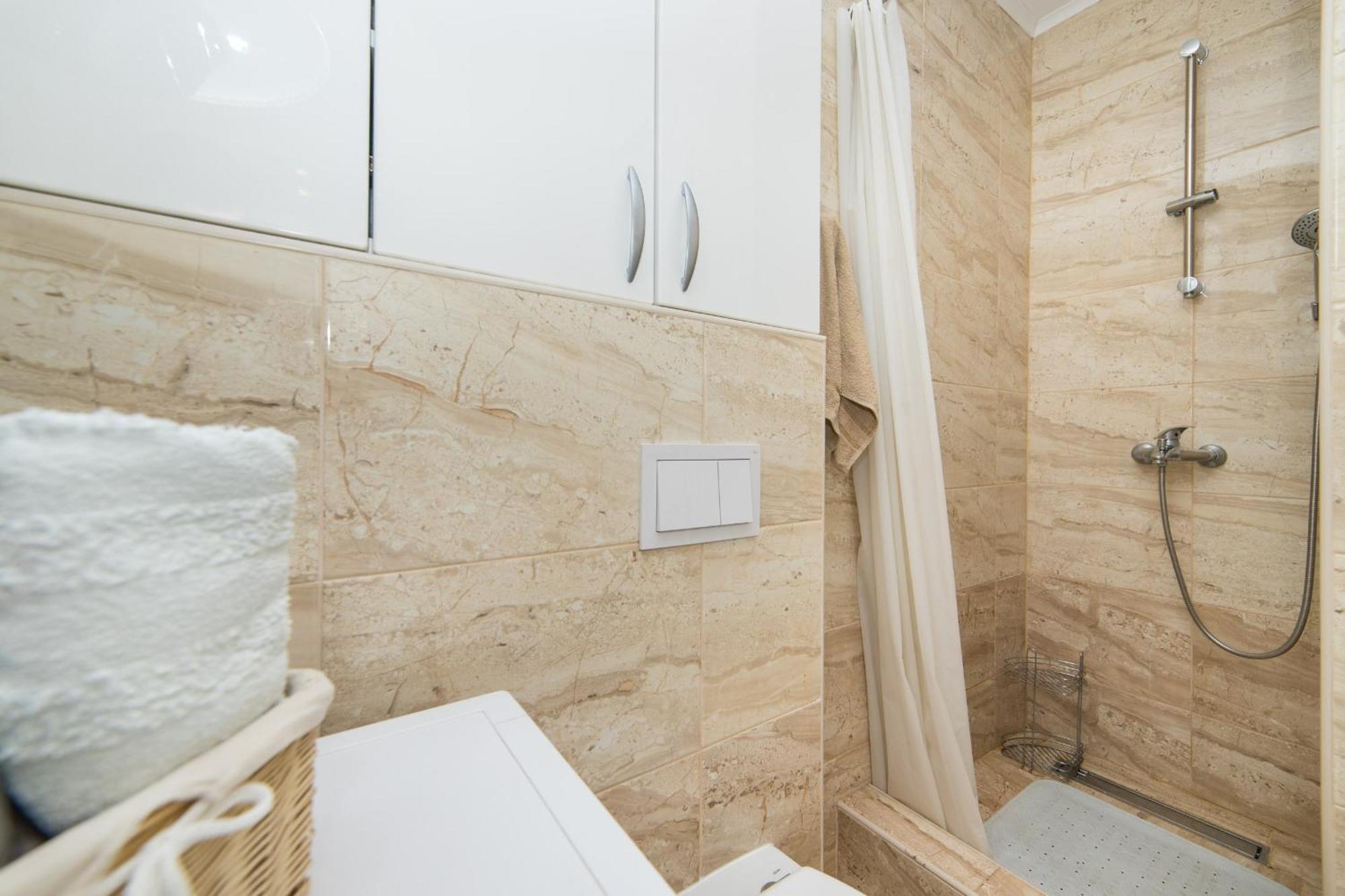 Apartments Crystal Makarska Habitación foto