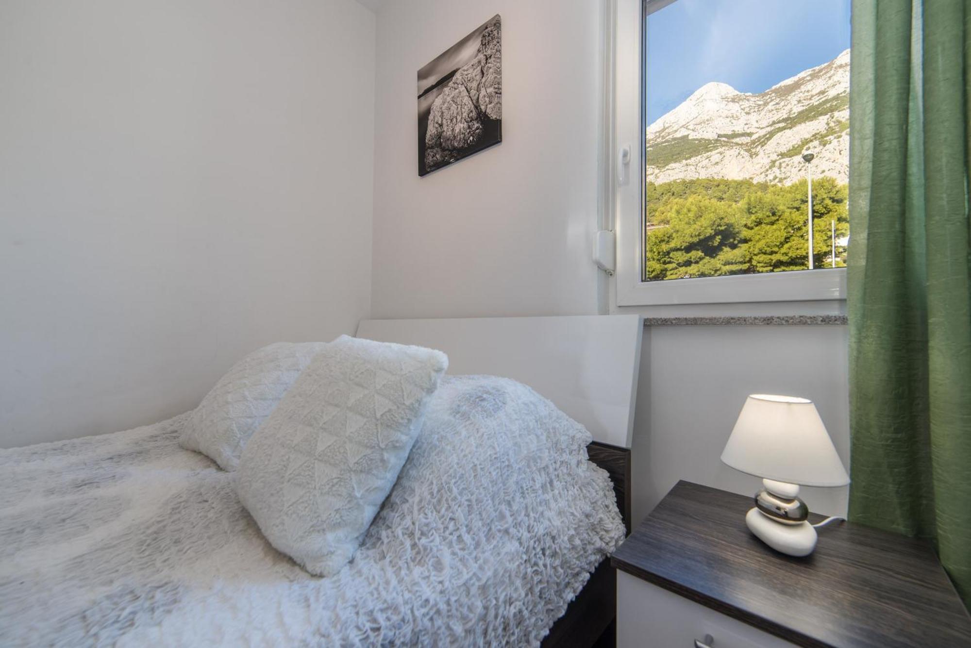 Apartments Crystal Makarska Habitación foto